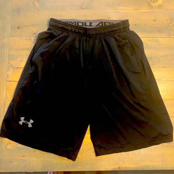 Under Armor Athletic Shorts - Picture 1 of 3